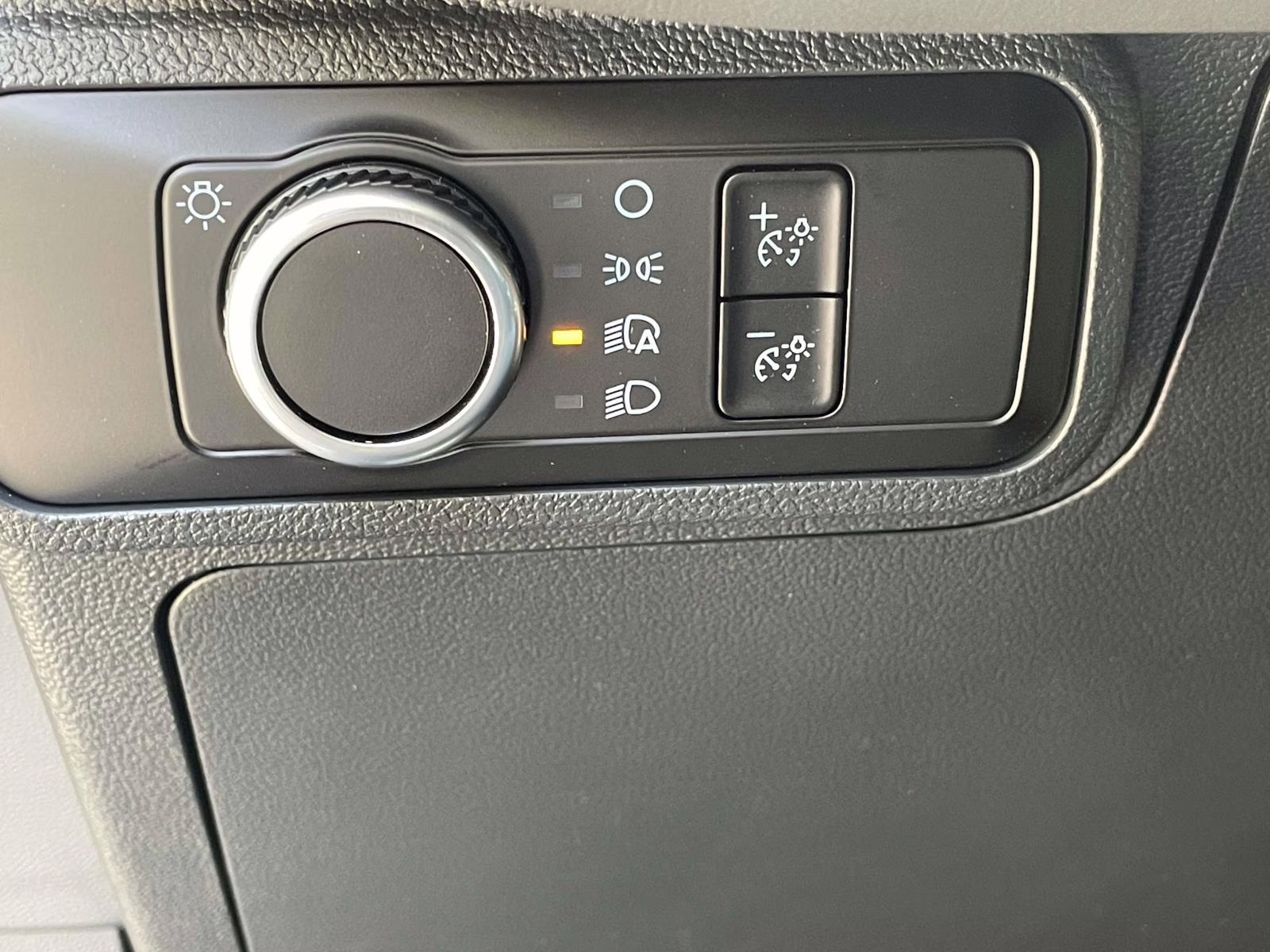 2026 Gray Metallic Ford Explorer Active RWD SUV