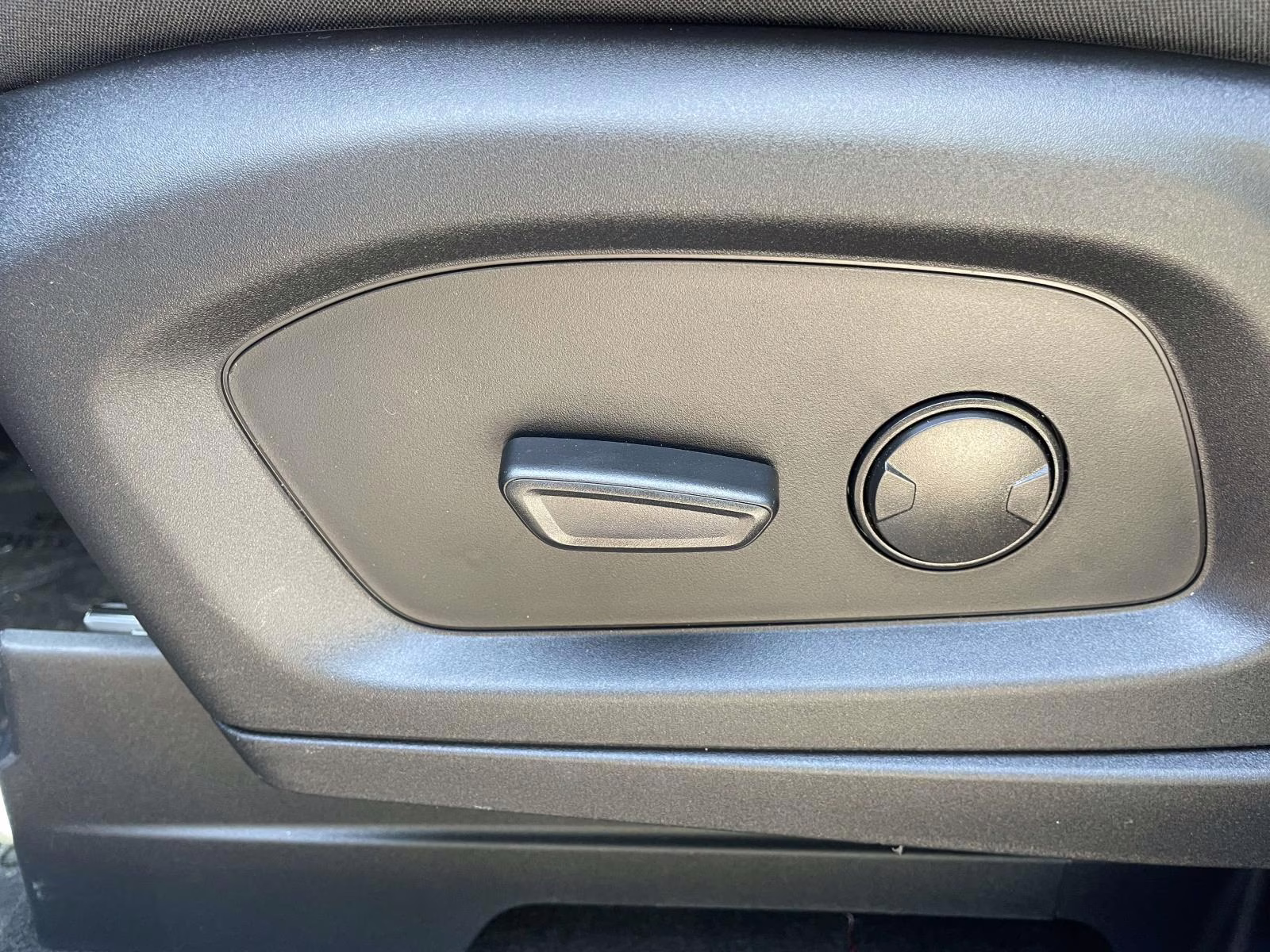 2026 Gray Metallic Ford Explorer Active RWD SUV