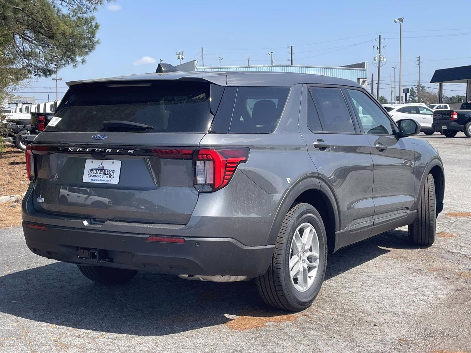 2026 Gray Metallic Ford Explorer Active RWD SUV