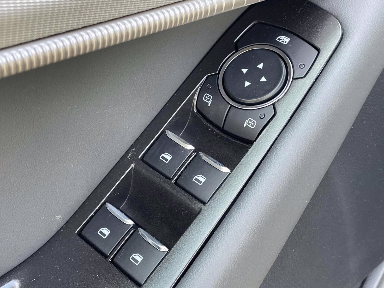 2026 Black Metallic Ford Explorer Active RWD SUV