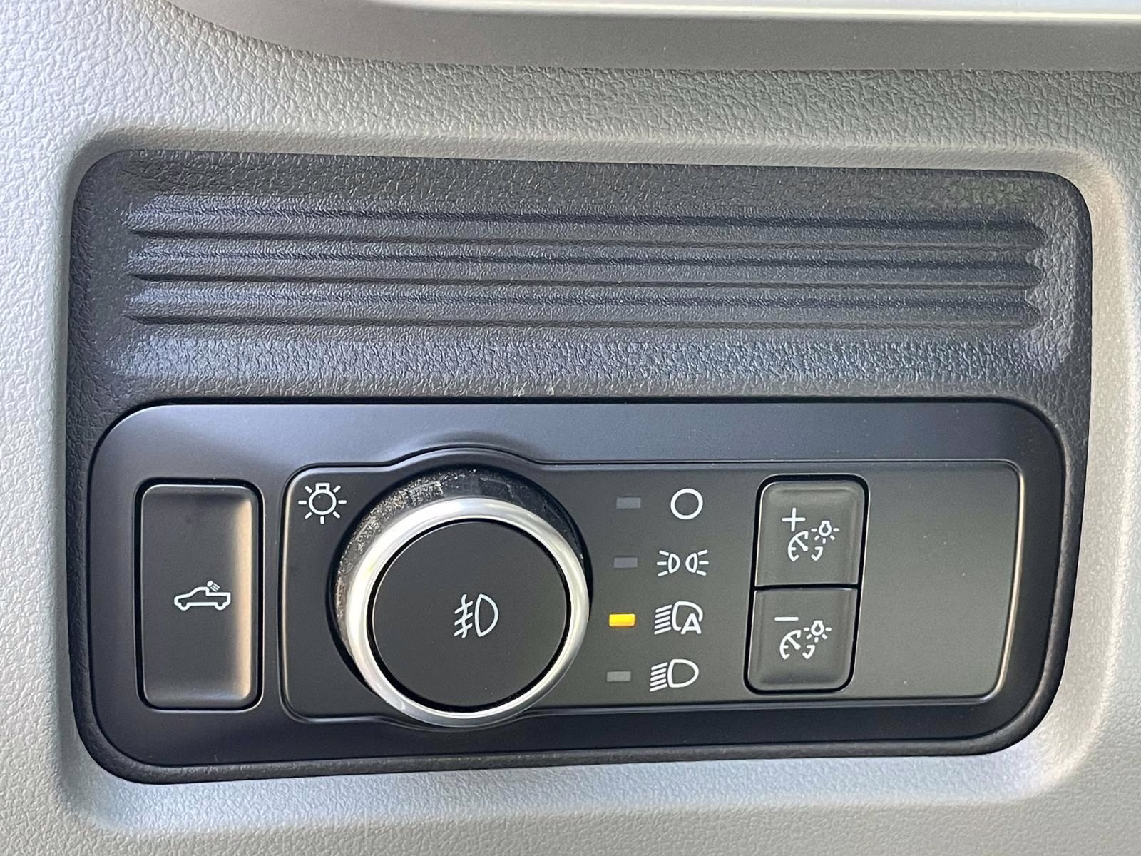 2026 Oxford White Ford Super Duty F-250 SRW XL RWD Truck