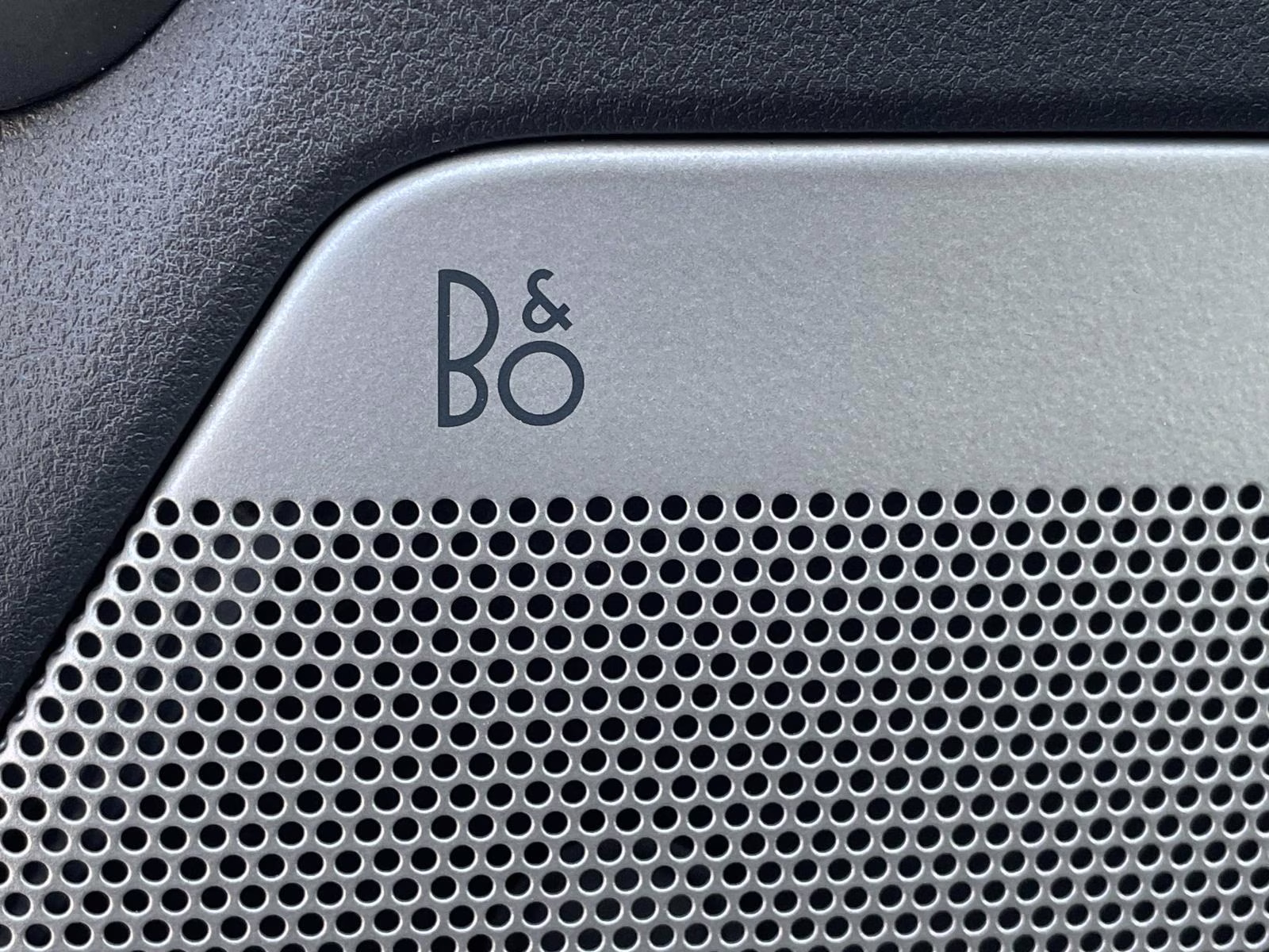 2026 Gray Ford Super Duty F-250 SRW Lariat 4X4 Truck