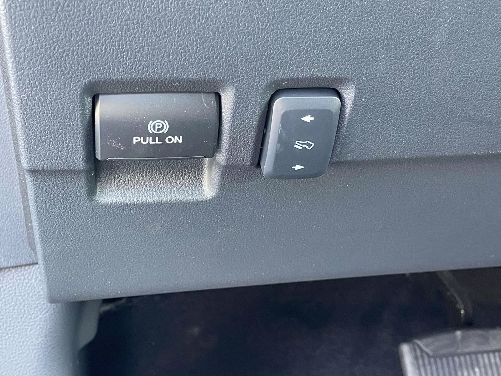 2026 Gray Ford Super Duty F-250 SRW Lariat 4X4 Truck