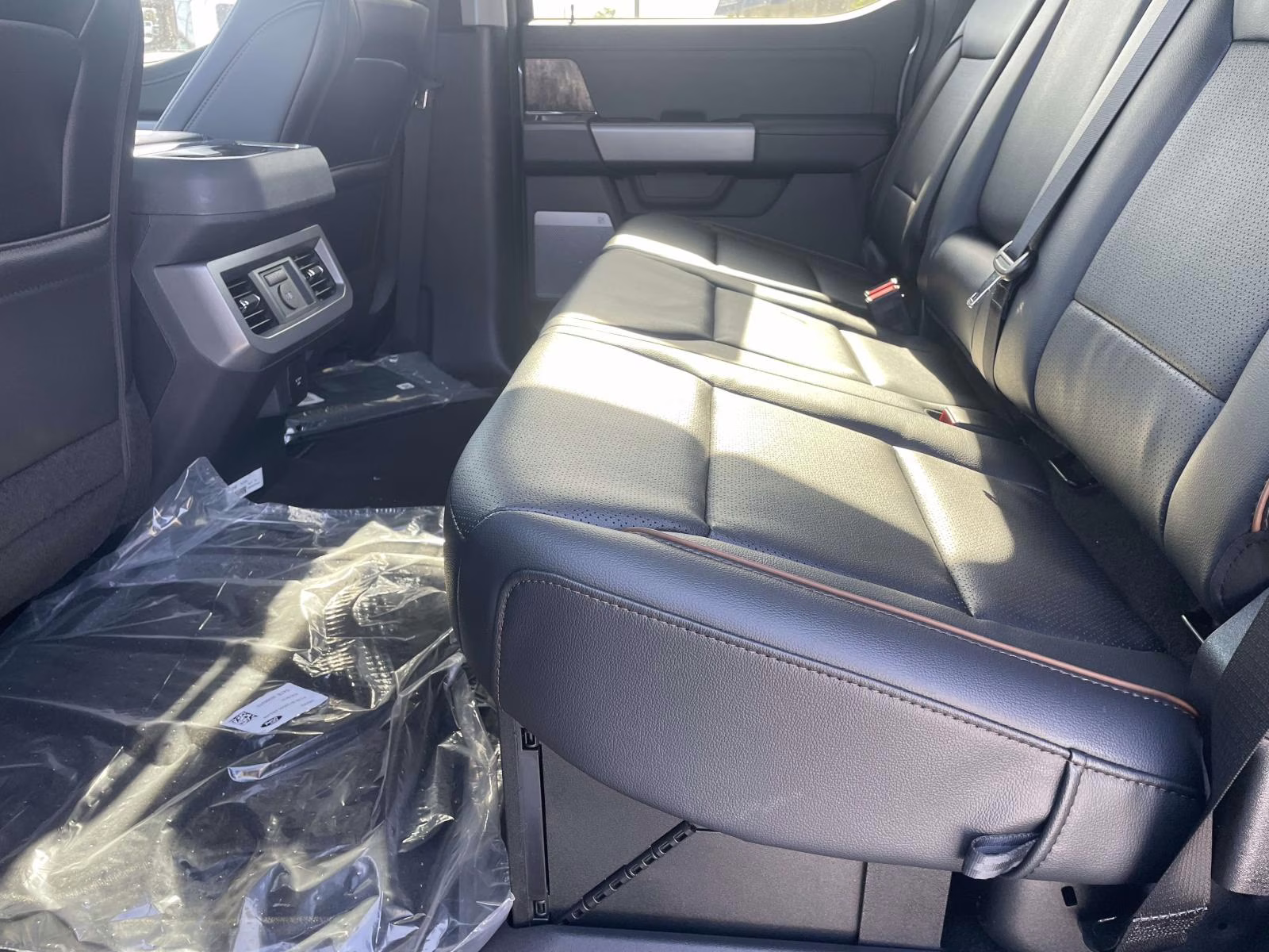 2026 Gray Ford Super Duty F-250 SRW Lariat 4X4 Truck