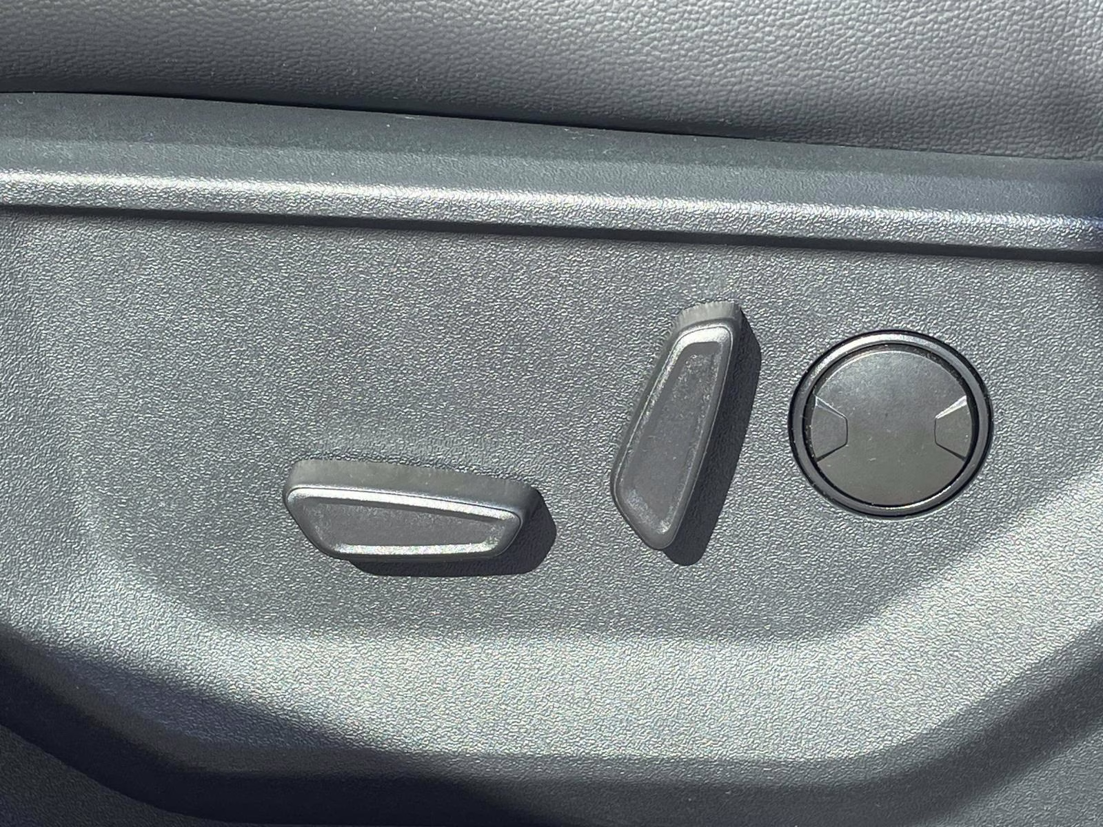 2026 Avalanche Ford Super Duty F-250 SRW Lariat 4X4 Truck