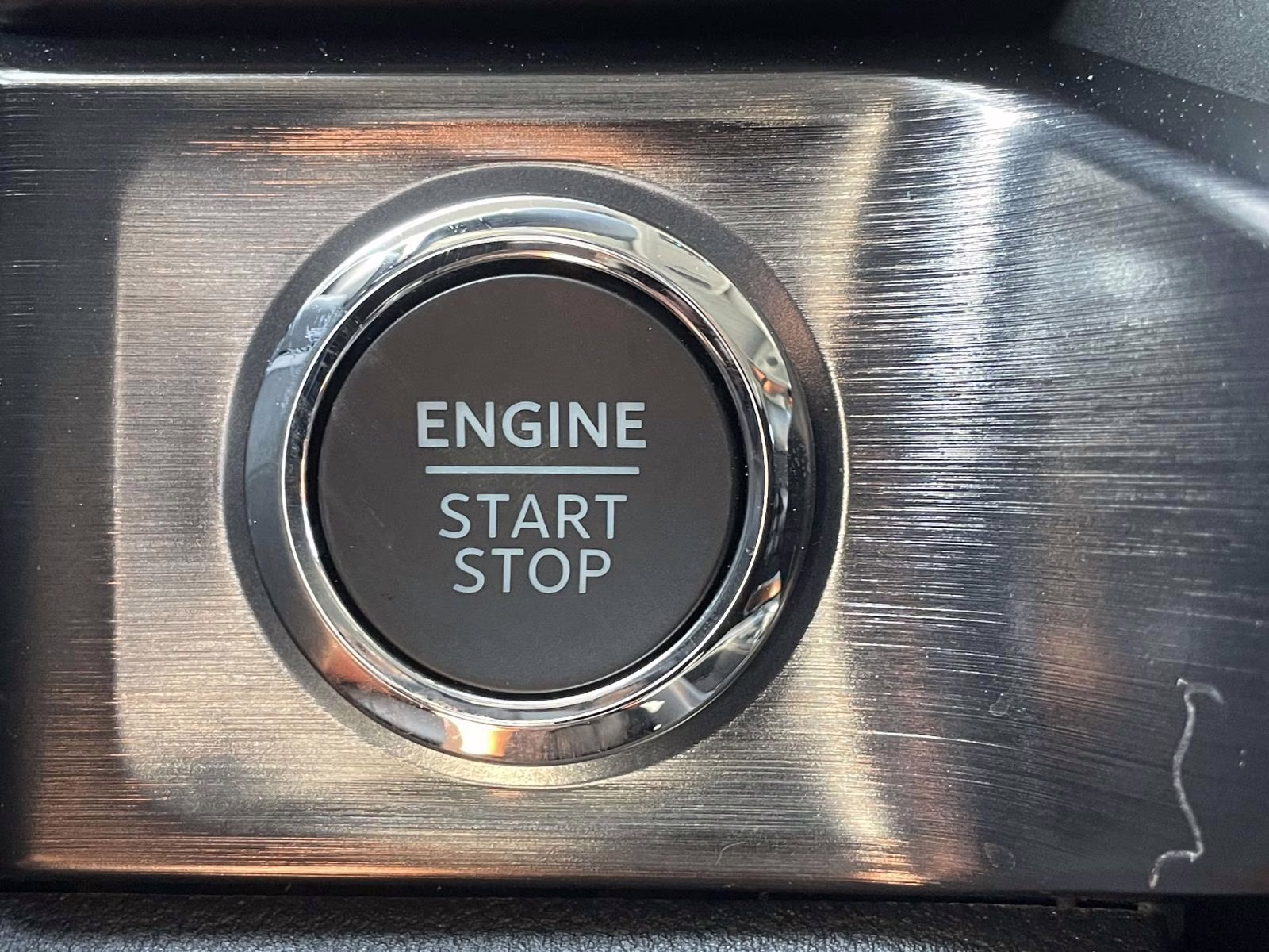 2026 Avalanche Ford Super Duty F-250 SRW Lariat 4X4 Truck