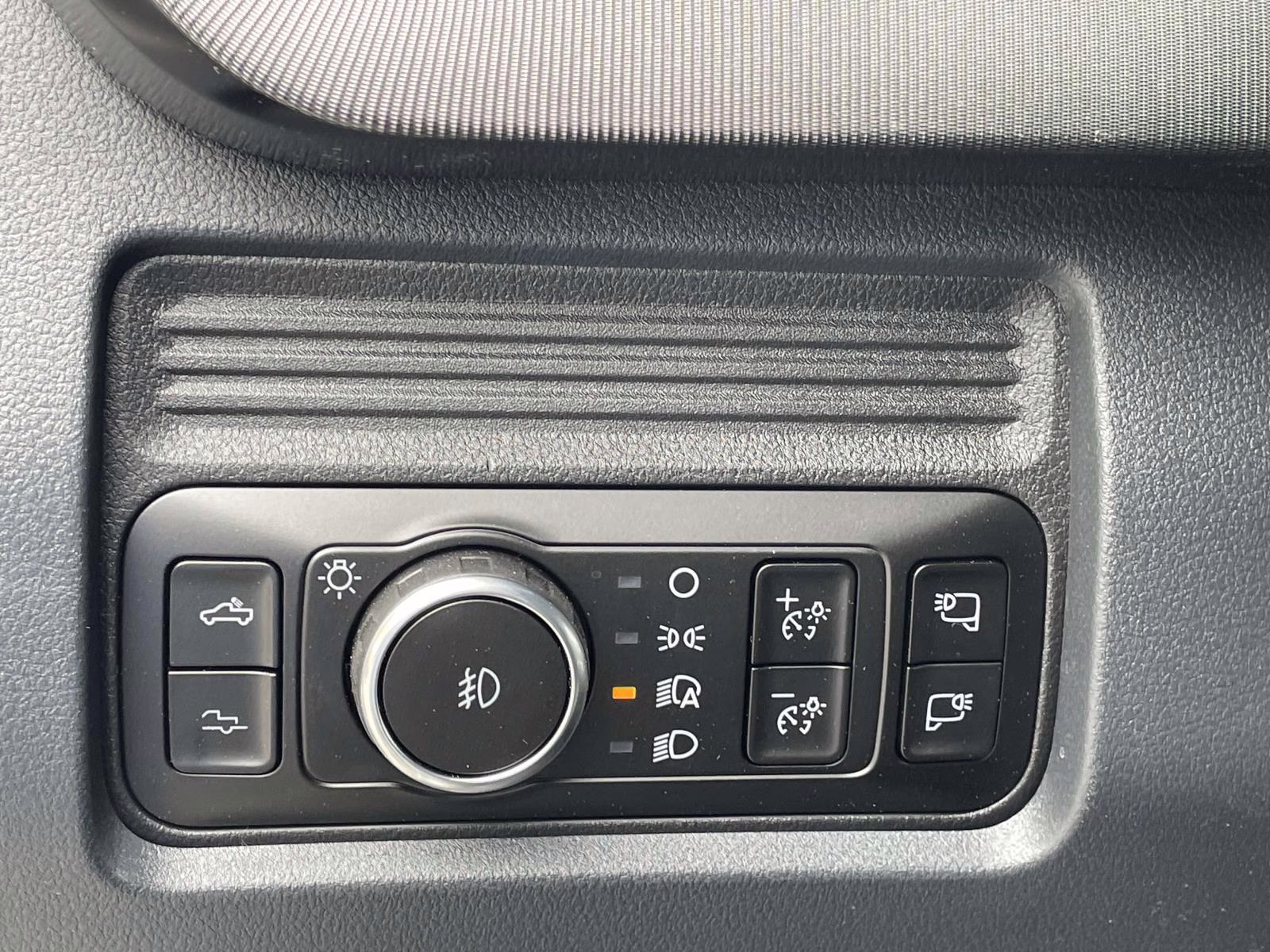 2026 White Ford Super Duty F-250 SRW Platinum 4X4 Truck