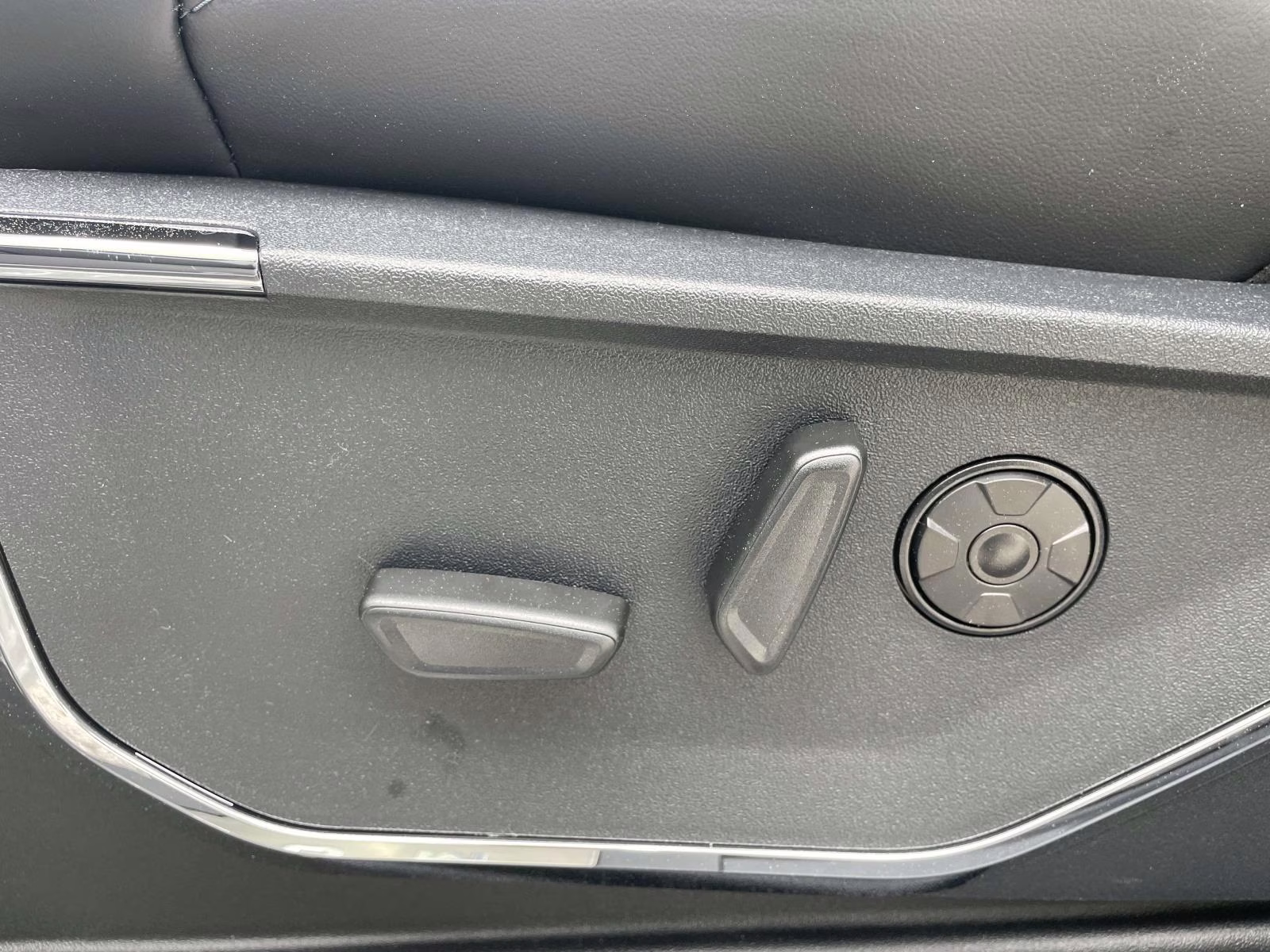 2026 White Ford Super Duty F-250 SRW Platinum 4X4 Truck