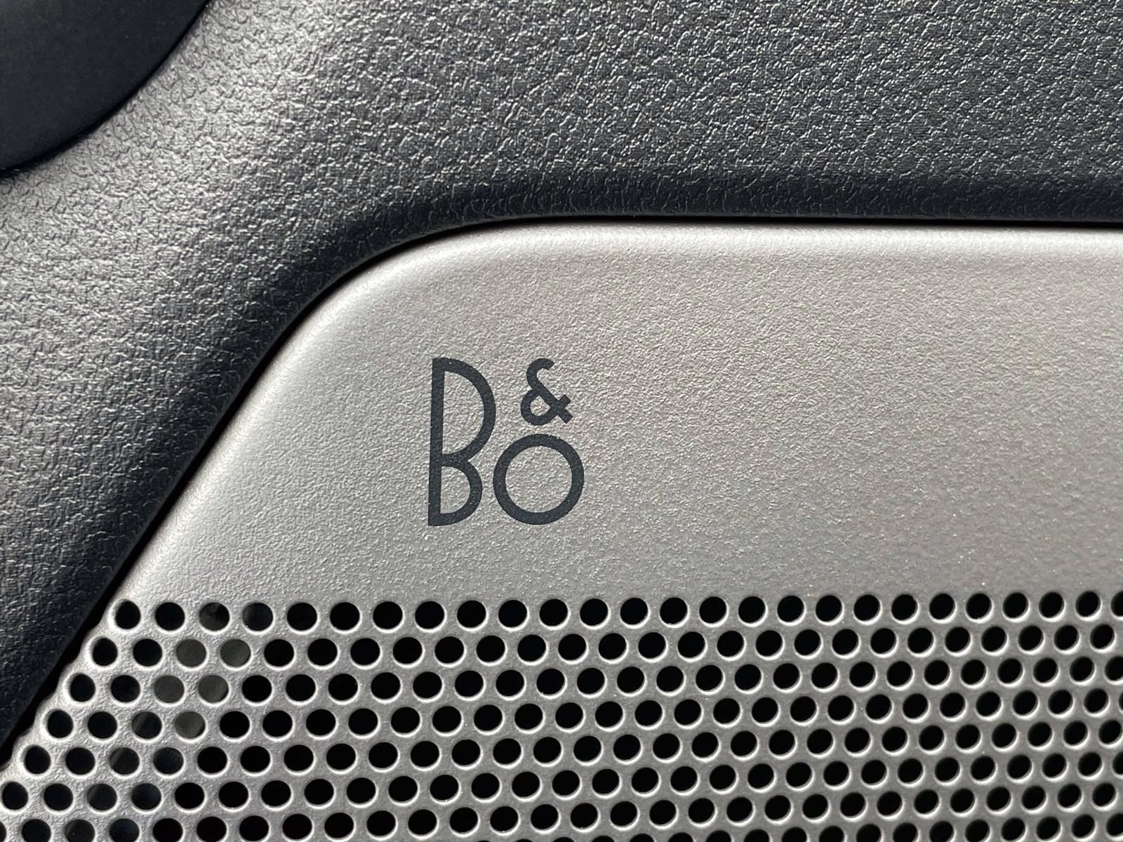 2026 Black Ford Super Duty F-250 SRW Lariat 4X4 Truck