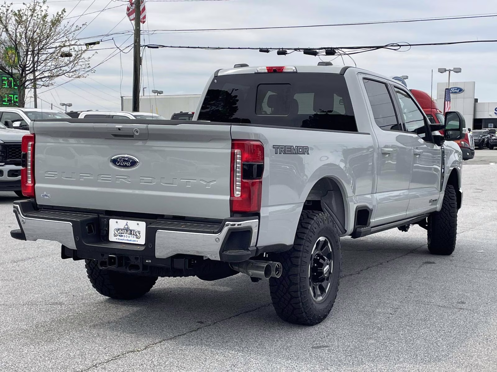 2026 Avalanche Ford Super Duty F-250 SRW Lariat 4X4 Truck