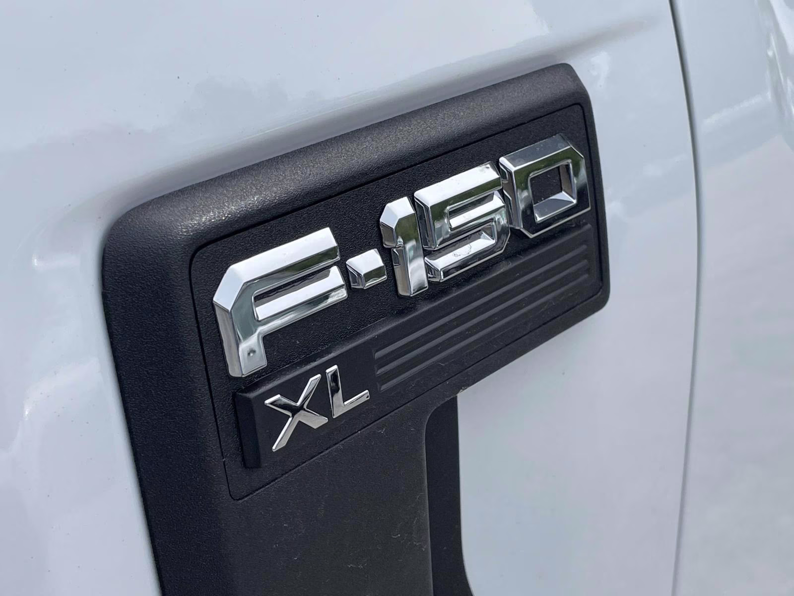 2026 Oxford White Ford F-150 XL RWD Truck