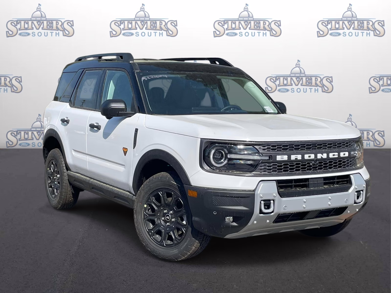 2026 Oxford White Ford Bronco Sport Badlands 4X4 SUV