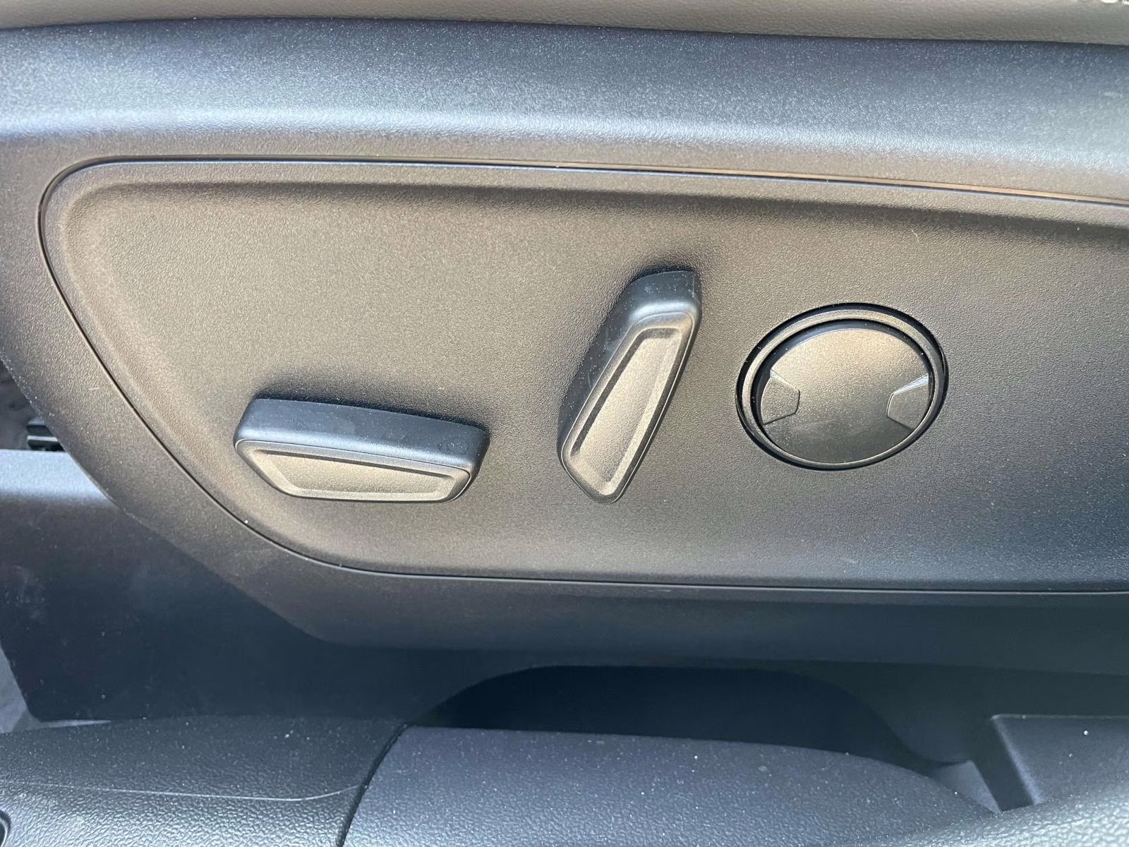 2026 Oxford White Ford Bronco Sport Badlands 4X4 SUV