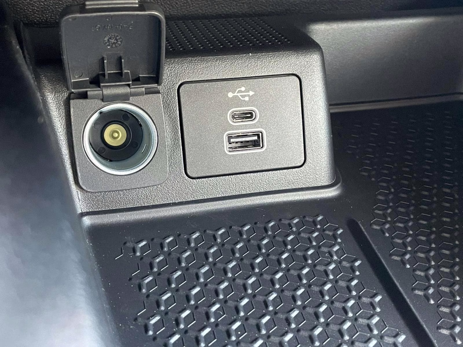 2026 Oxford White Ford Bronco Sport Badlands 4X4 SUV