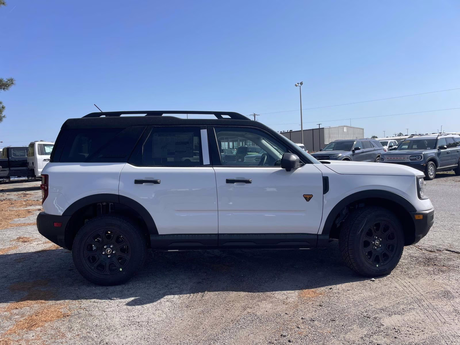 2026 Oxford White Ford Bronco Sport Badlands 4X4 SUV