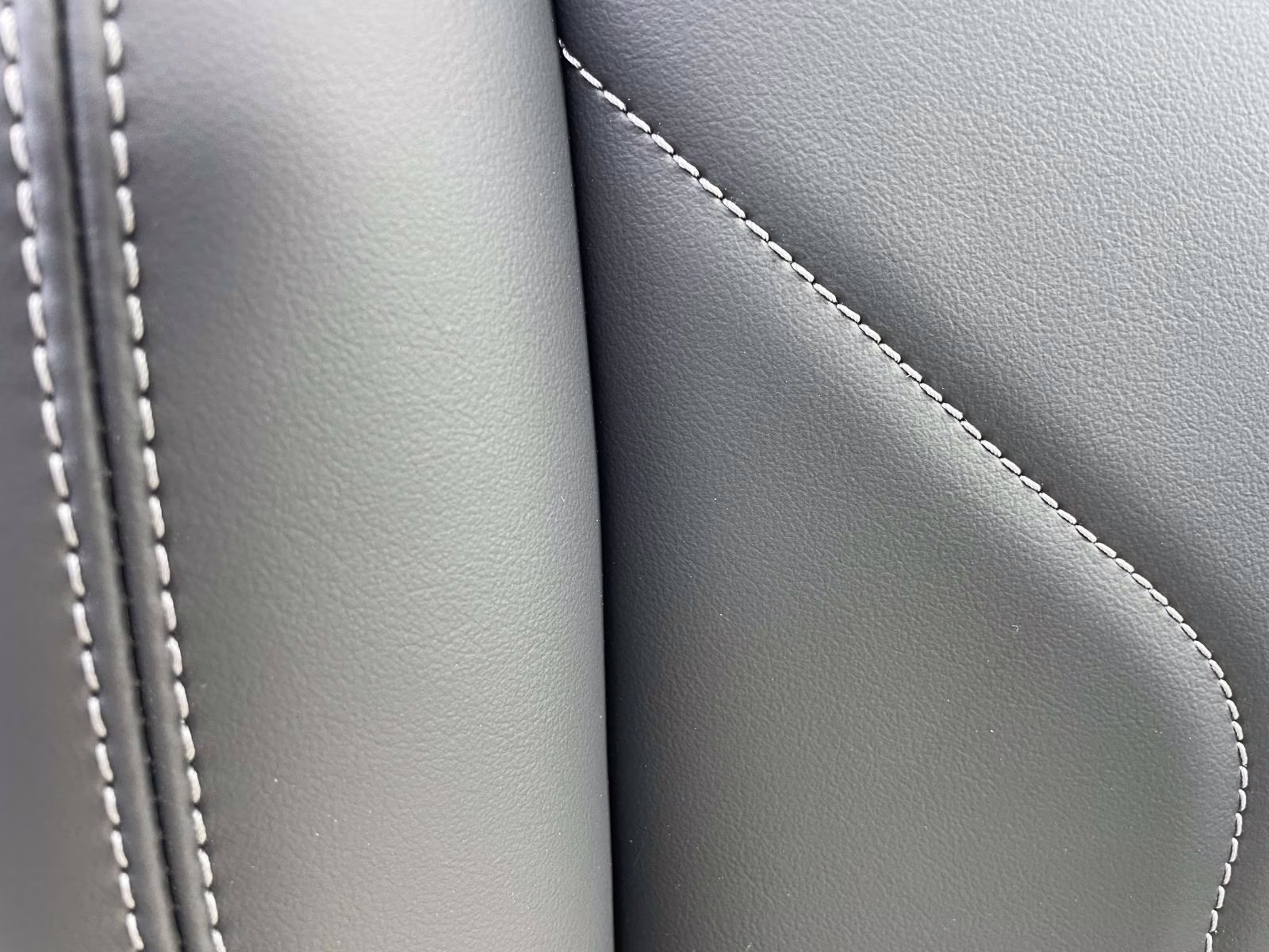 2026 Gray Metallic Ford Mustang Mach-E Select RWD SUV