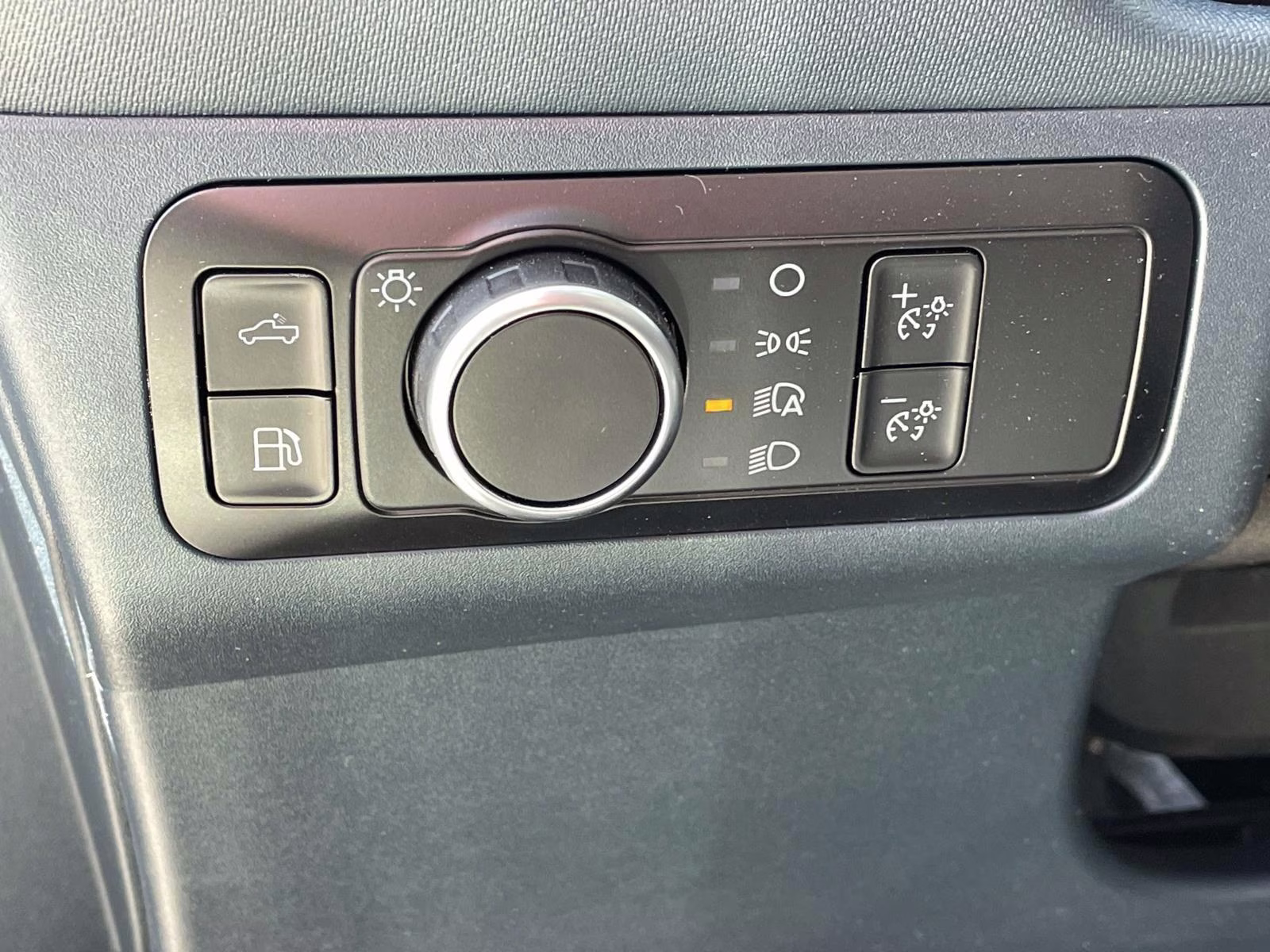 2025 Oxford White Ford Maverick XLT AWD Truck