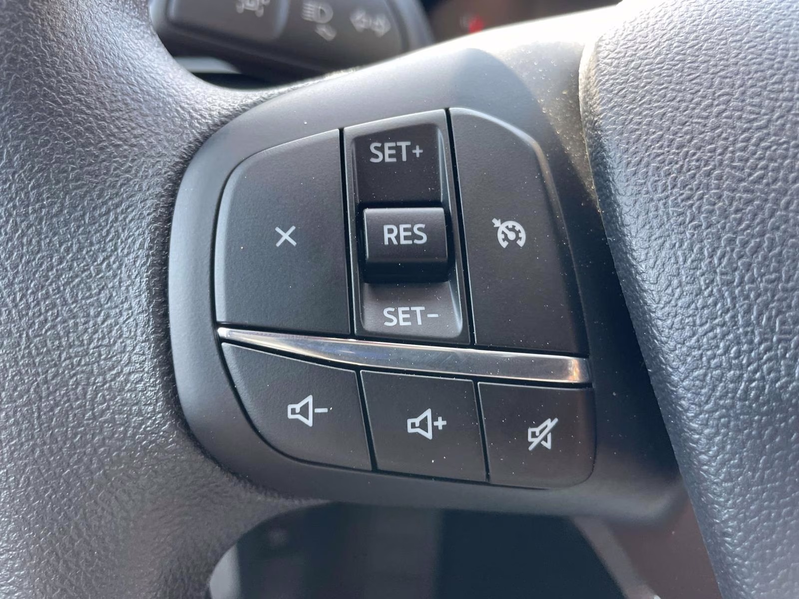 2025 Oxford White Ford Maverick XLT AWD Truck