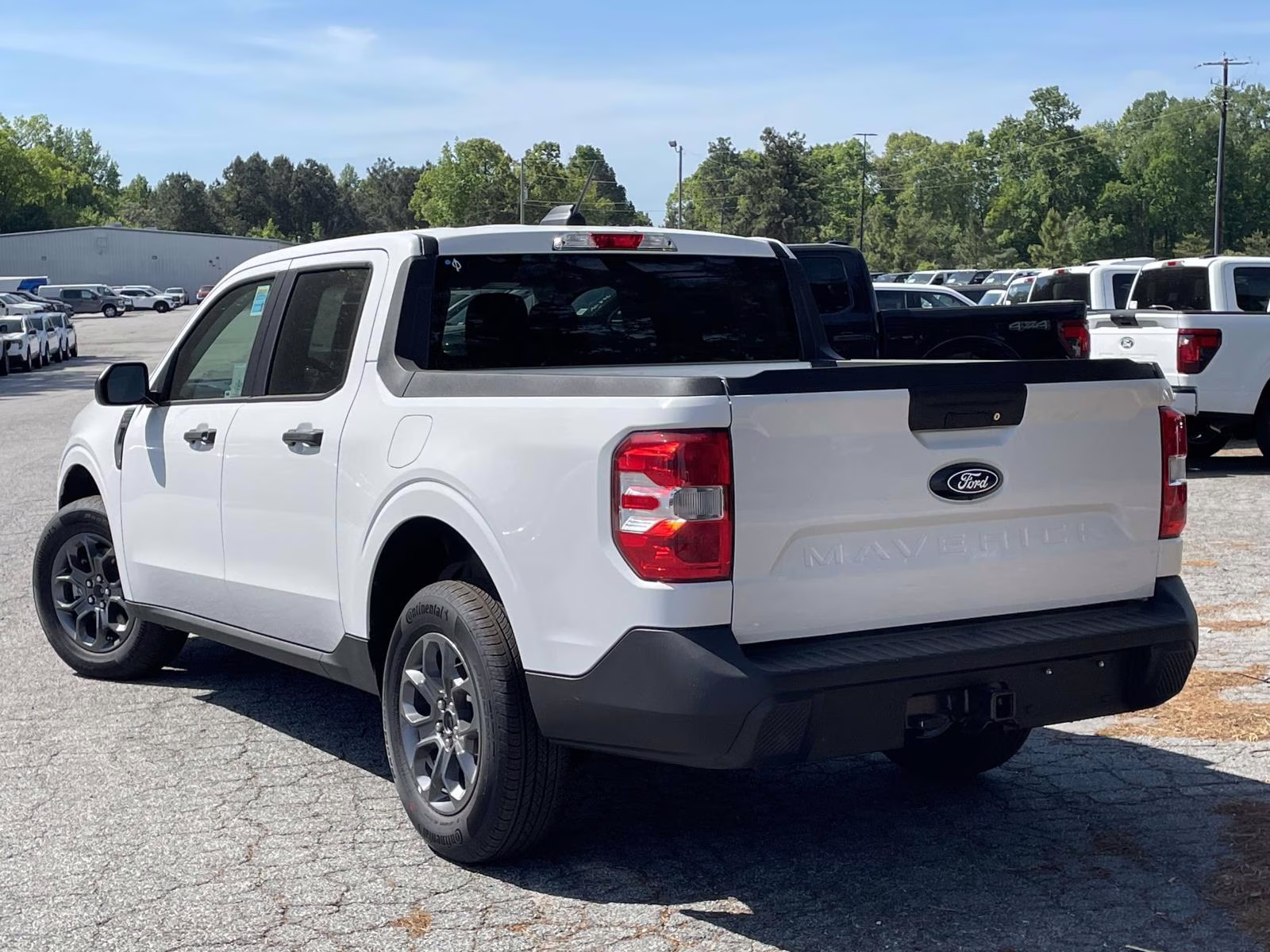 2025 Oxford White Ford Maverick XLT AWD Truck