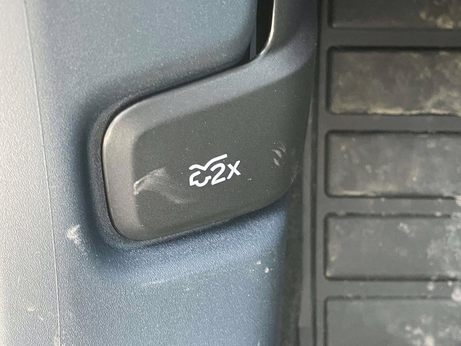 2025 Oxford White Ford Maverick XLT AWD Truck