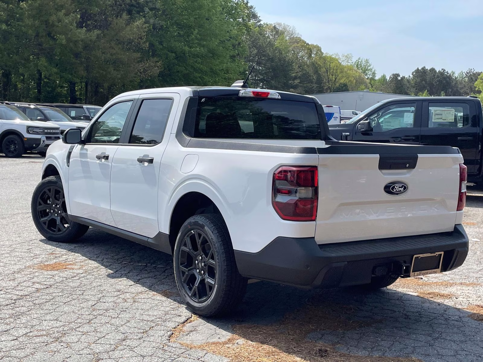 2025 Oxford White Ford Maverick XLT AWD Truck