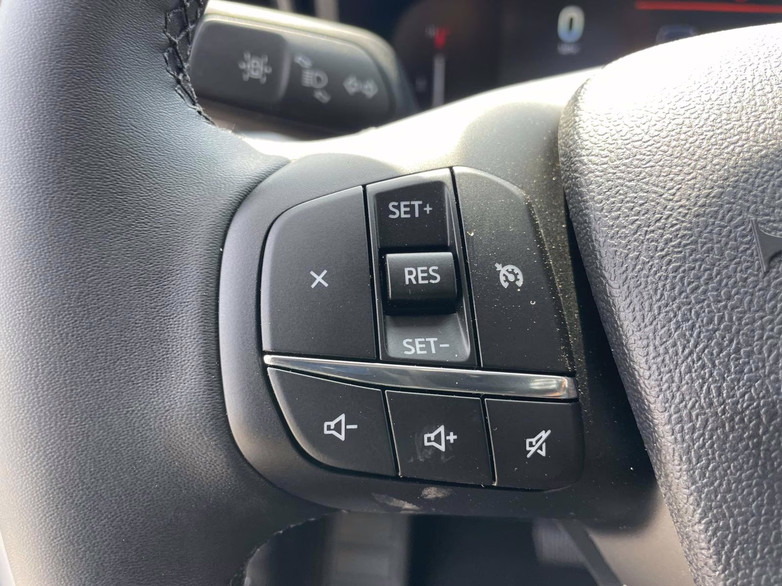 2026 Oxford White Ford Maverick XLT AWD Truck