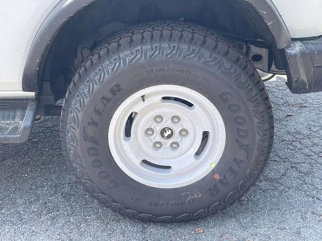2026 Oxford White Ford Bronco Heritage Edition 4X4 SUV