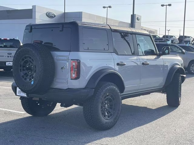 2026 Avalanche Ford Bronco Badlands 4X4 SUV