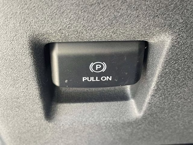 2026 White Metallic Ford Expedition Max Active RWD SUV