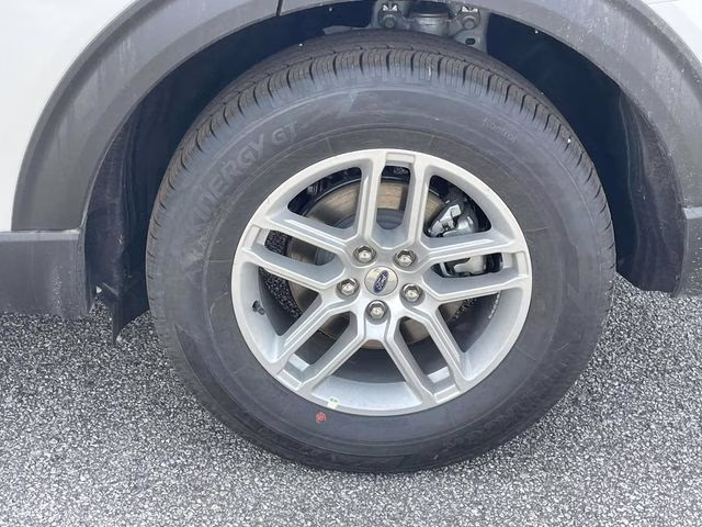 2026 White Metallic Ford Explorer Active RWD SUV