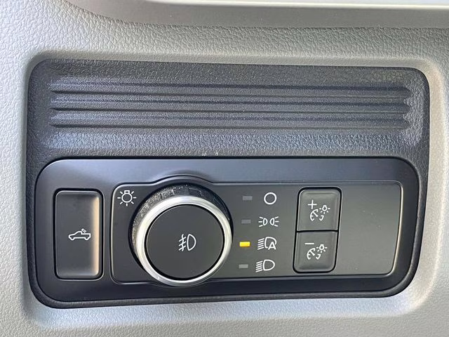 2026 Oxford White Ford Super Duty F-250 SRW XL RWD Truck