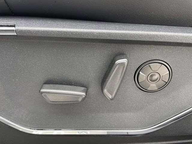 2026 Avalanche Ford Super Duty F-250 SRW Platinum 4X4 Truck