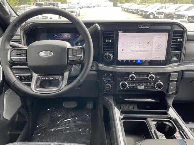 2026 White Ford Super Duty F-250 SRW Platinum 4X4 Truck