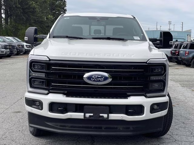 2026 White Ford Super Duty F-250 SRW Platinum 4X4 Truck