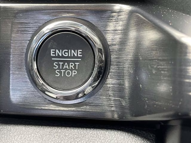 2026 Avalanche Ford Super Duty F-250 SRW Lariat 4X4 Truck