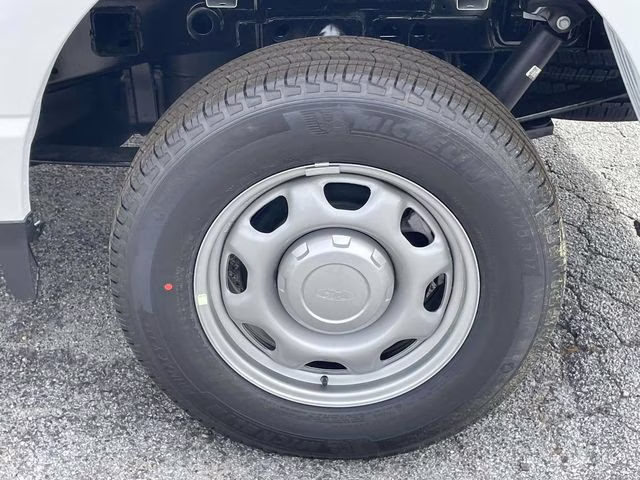 2026 Oxford White Ford F-150 XL RWD Truck