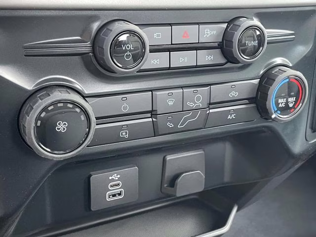 2026 Oxford White Ford F-150 XL RWD Truck