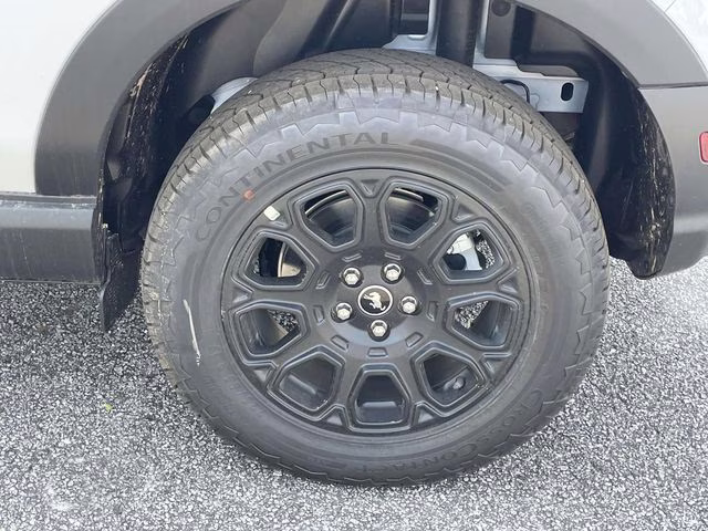 2026 Oxford White Ford Bronco Sport Badlands 4X4 SUV