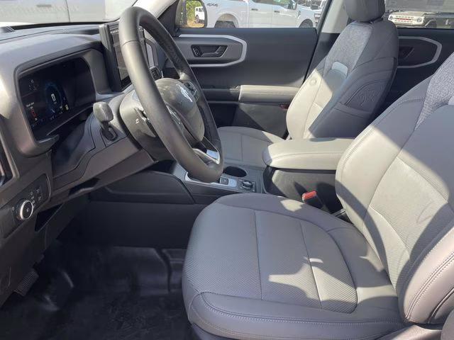 2026 Oxford White Ford Bronco Sport Badlands 4X4 SUV