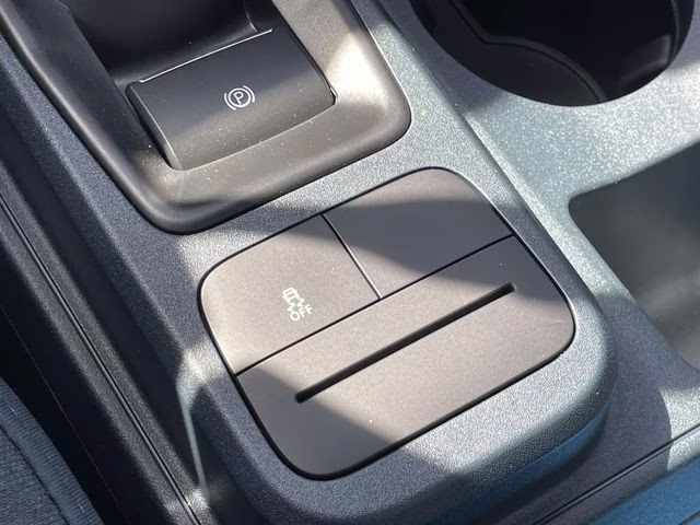 2025 Oxford White Ford Maverick XLT AWD Truck