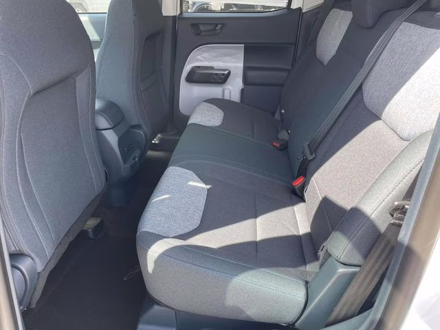 2025 Oxford White Ford Maverick XLT AWD Truck