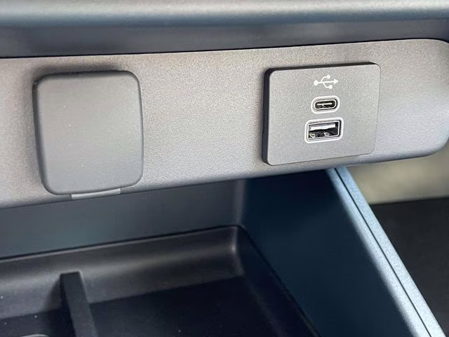 2025 Oxford White Ford Maverick XLT AWD Truck