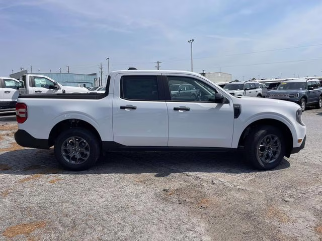 2026 Oxford White Ford Maverick XLT AWD Truck