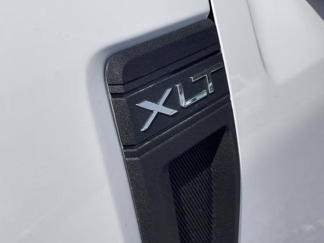 2026 Oxford White Ford Maverick XLT AWD Truck