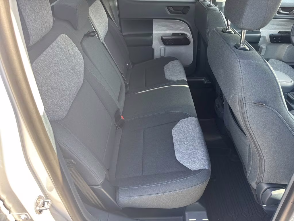 2025 Oxford White Ford Maverick XLT AWD Truck