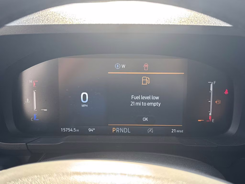 2025 Oxford White Ford Maverick XLT AWD Truck