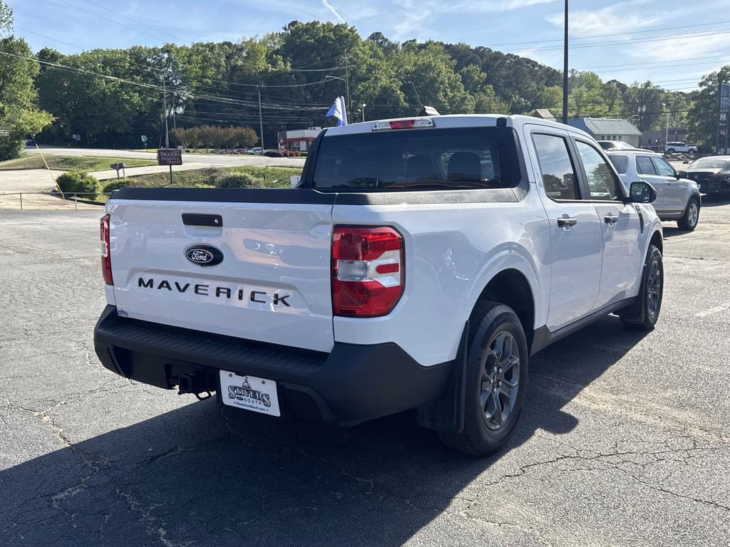 2025 Oxford White Ford Maverick XLT AWD Truck