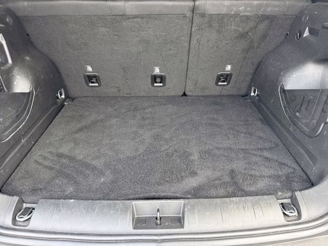 2023 Alpine White Clearcoat Jeep Renegade Altitude 4X4 SUV