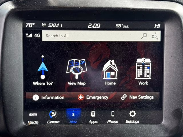 2023 Alpine White Clearcoat Jeep Renegade Altitude 4X4 SUV