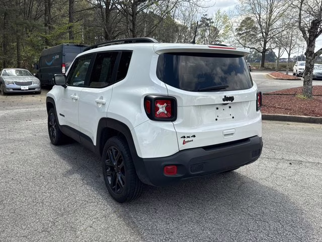 2023 Alpine White Clearcoat Jeep Renegade Altitude 4X4 SUV